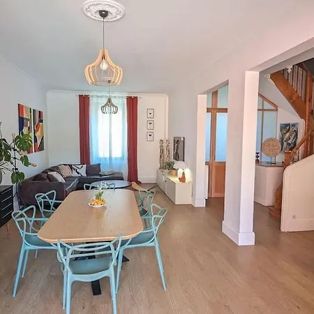 Maison Typique Albigeoise Renovee فيلة